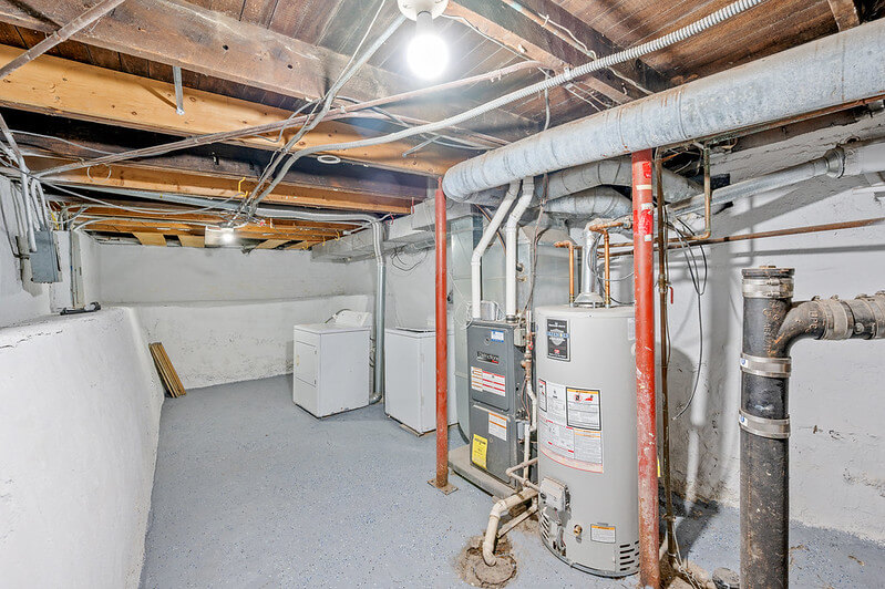 3311 2nd Ave Des Moines Back Area Image